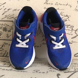Nike Renew kids shoes Blue Red White Velcro